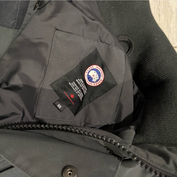 MENS CANADA GOOSE FORESTER 5816M BLACK GRAY DOWN COAT SIZE MEDIUM PRE OWNED - Picture 3 of 8